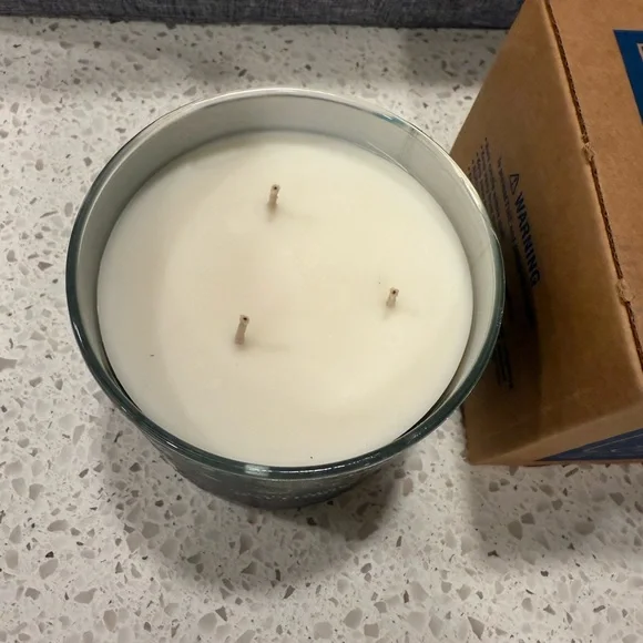 Bath & Body Works Halloween 3 Wick Candle Candy Apple Cauldron - Picture 3 of 6